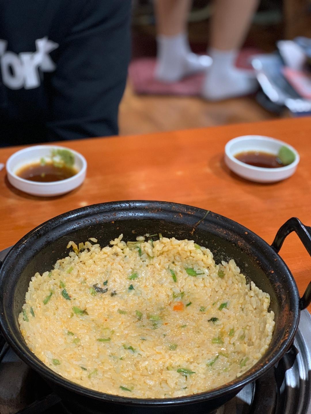 喺韓國食一鍋鍋，最後點可以嚟多個炒飯？韓國人最愛東村火鍋刀削麵，總有一間喺你附近！