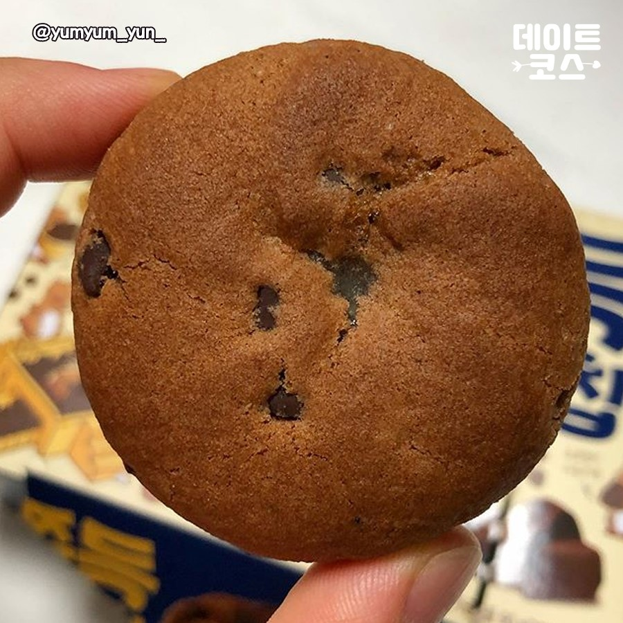 韩国巧克力碎片麻糬饼单个展示