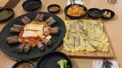 đồ ăn ở Nhà hàng thịt bò cuộn Asura chi nhánh Nampo