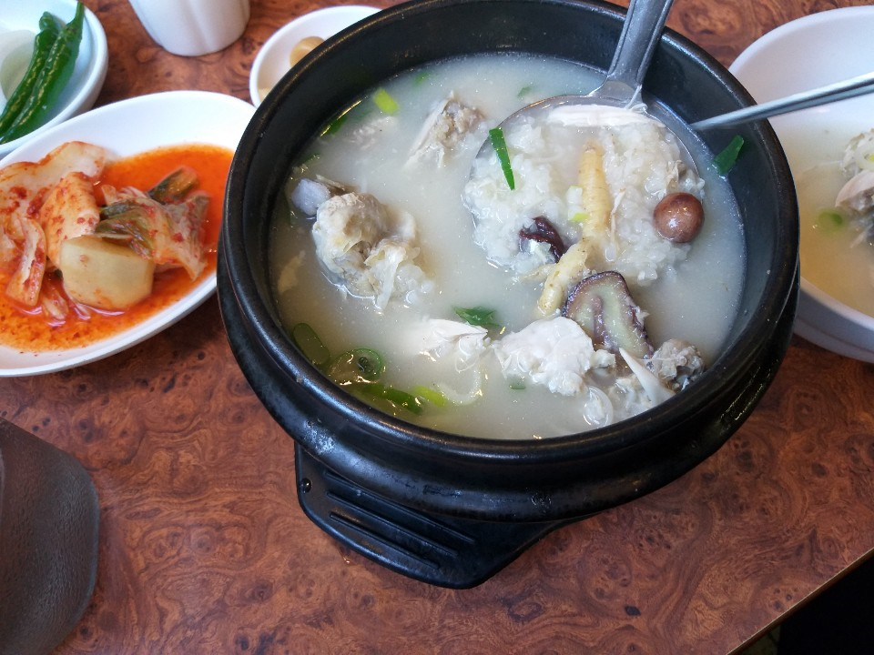 南浦洞 首爾元祖蔘雞湯| 兼具健康與美味的六十年傳統的蔘雞湯！