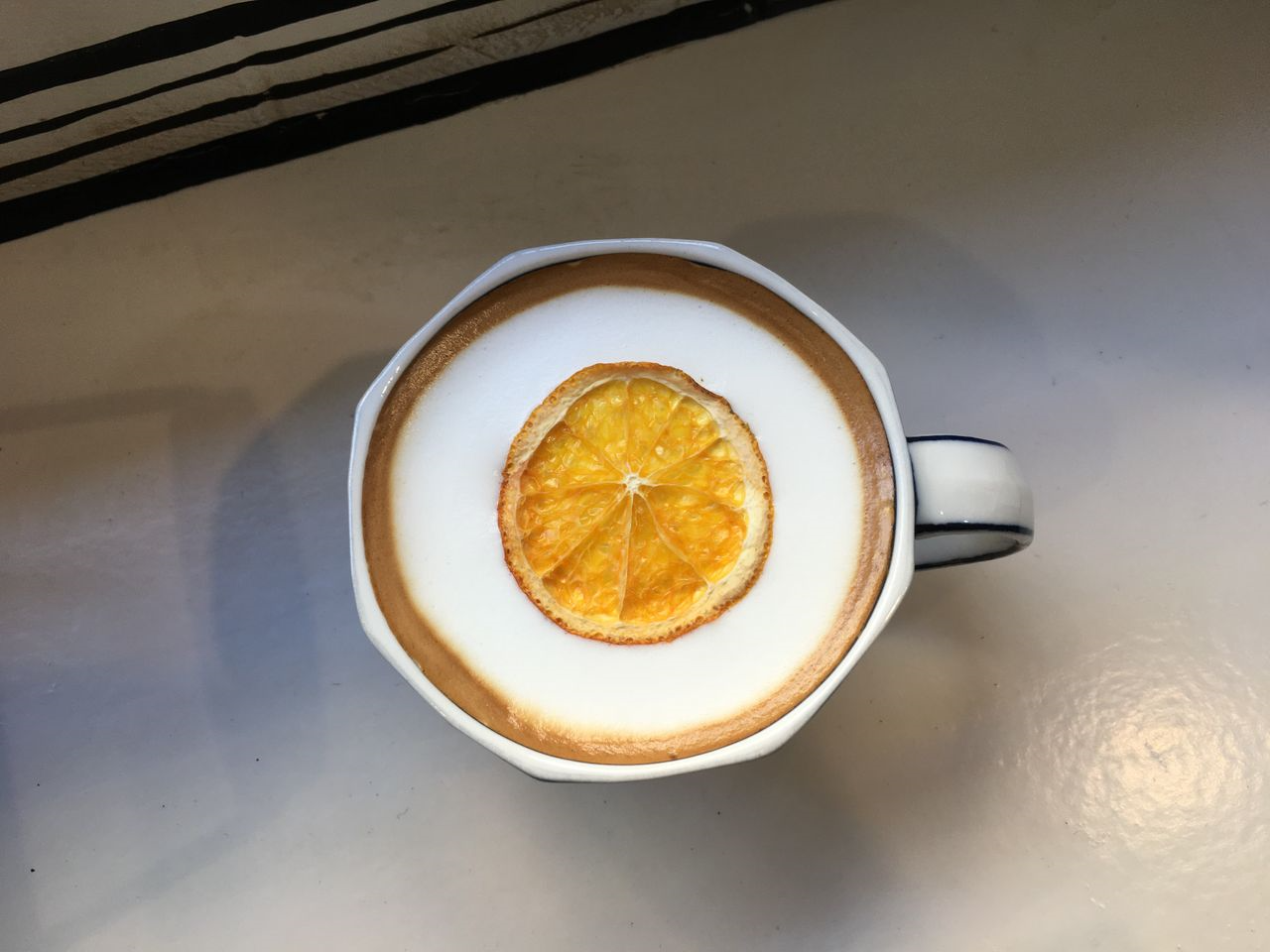 ソウルカフェ、韓国カフェ、美味しいお店、デザートカフェ、ホンデカフェ、ヨンナムドンカフェ、延南洞223-14、ヨンナムドン223-14