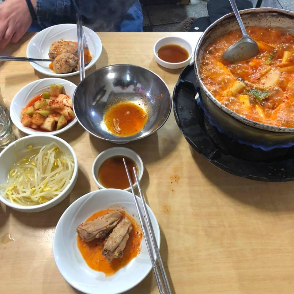 50年傳統蒜味辣雞湯！隱閉小巷美食老店，保證你食過食過番尋味！Garlic Braised Spicy Chicken with 50 Years of History in a Small Alley of Jongno! Jongno 3-ga | Gyerim Sikdang