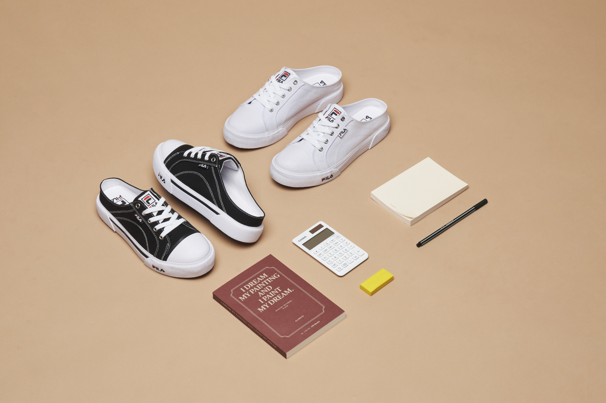 อยากอินเทรนด์แบบวัยรุ่นเกาหลี? พลาดไม่ได้กับไอเทมฮอตของ FILA ที่จะเพิ่มสไตลด์ที่โดดเด่นให้กับคุณ! ราคาดี, ดีไซน์เลิศ...ไปตำ!