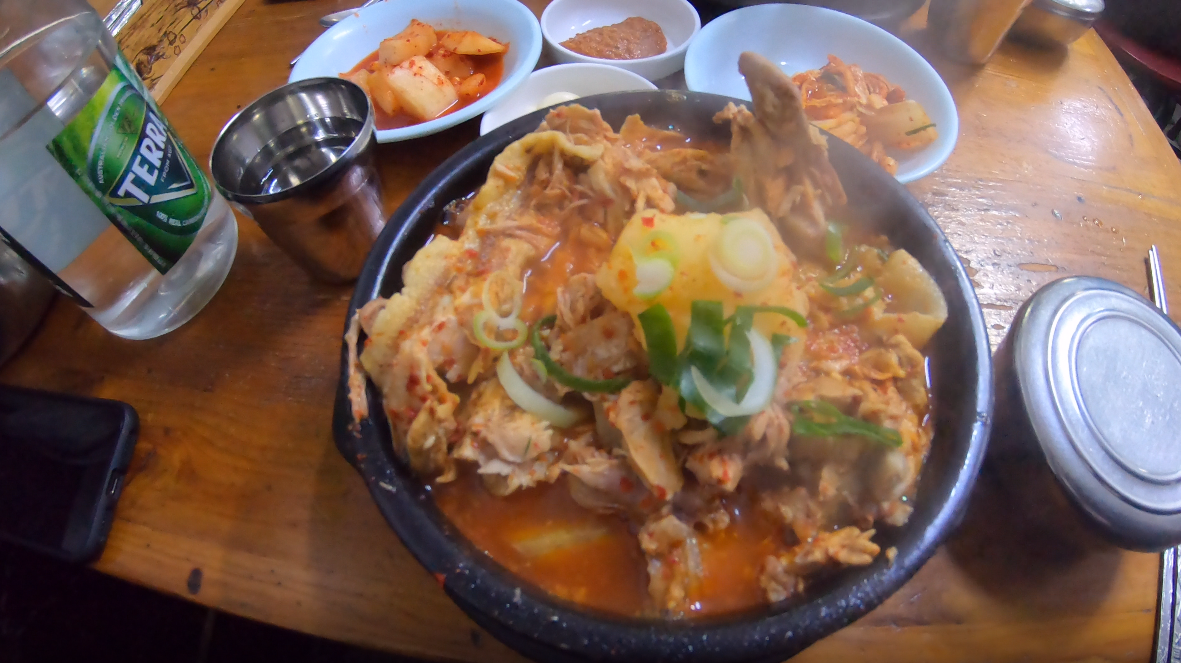 korea, seoul, euljiro, myeongdong, dongwonjib, gamja, soup, tang, sewoon, cafe, jan, bar, manseon hof, restaurant, street food, travel, tour, oppa