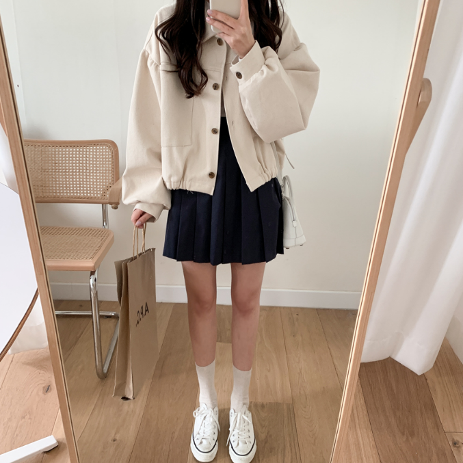 เทรนแฟชั่นเกาหลี ประจำฤดูใบไม้ผลิปี 2025 ทั้งเทรนเสื้อผ้าและรองเท้ายอดฮิตของเหล่าวัยรุ่นเกาหลี 