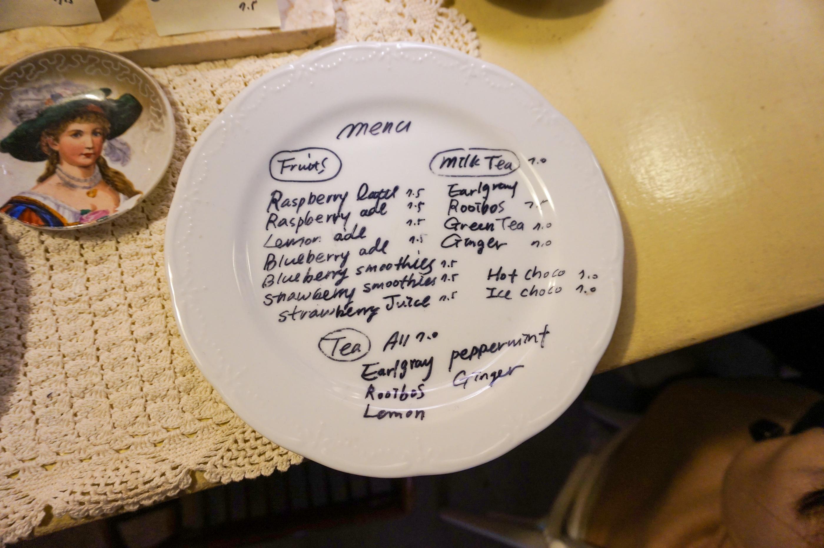 Hongdae | Cafe Highwaist, Aesthetic Desserts Galore on the Trendy Street of Yeonnamdong