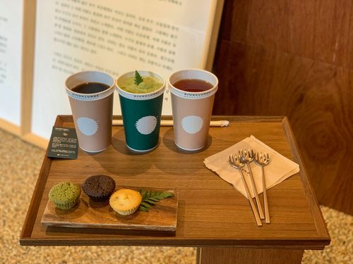 Beautiful cafe from Sweden that appreciates tranquility and calmness, brownie, coffee, hand drip, swedish, jamsil, songlidangil, songlidan, songpa, lotte world, lotte tower, cafe, quiet cafe, gallery cafe, art gallery