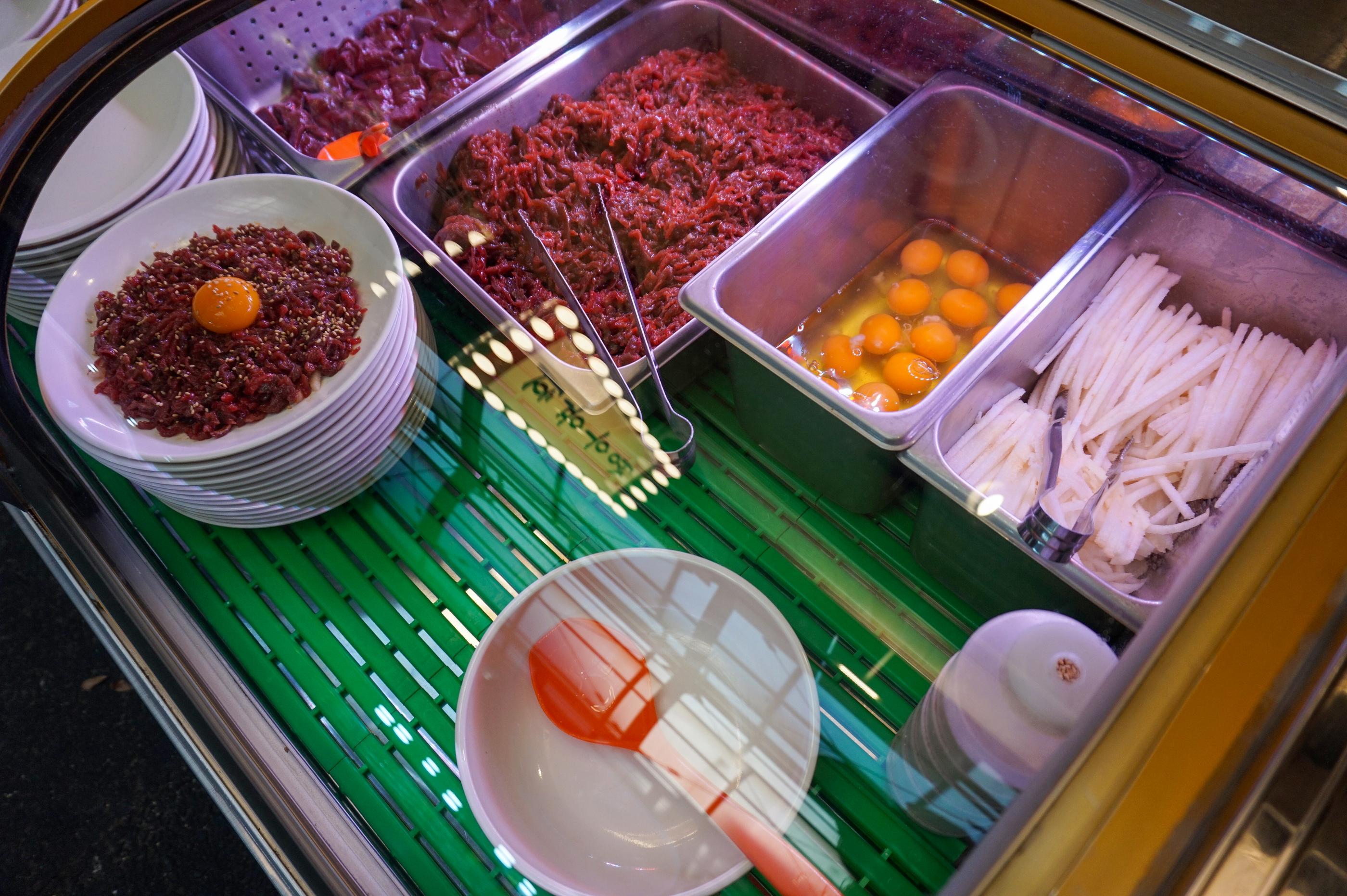 Sungwoo Yookhui | Gwangjang Market, Flavourful raw beef and live baby octopus