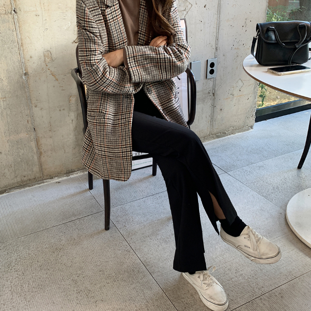 เทรนแฟชั่นเกาหลี ประจำฤดูใบไม้ผลิปี 2025 ทั้งเทรนเสื้อผ้าและรองเท้ายอดฮิตของเหล่าวัยรุ่นเกาหลี 