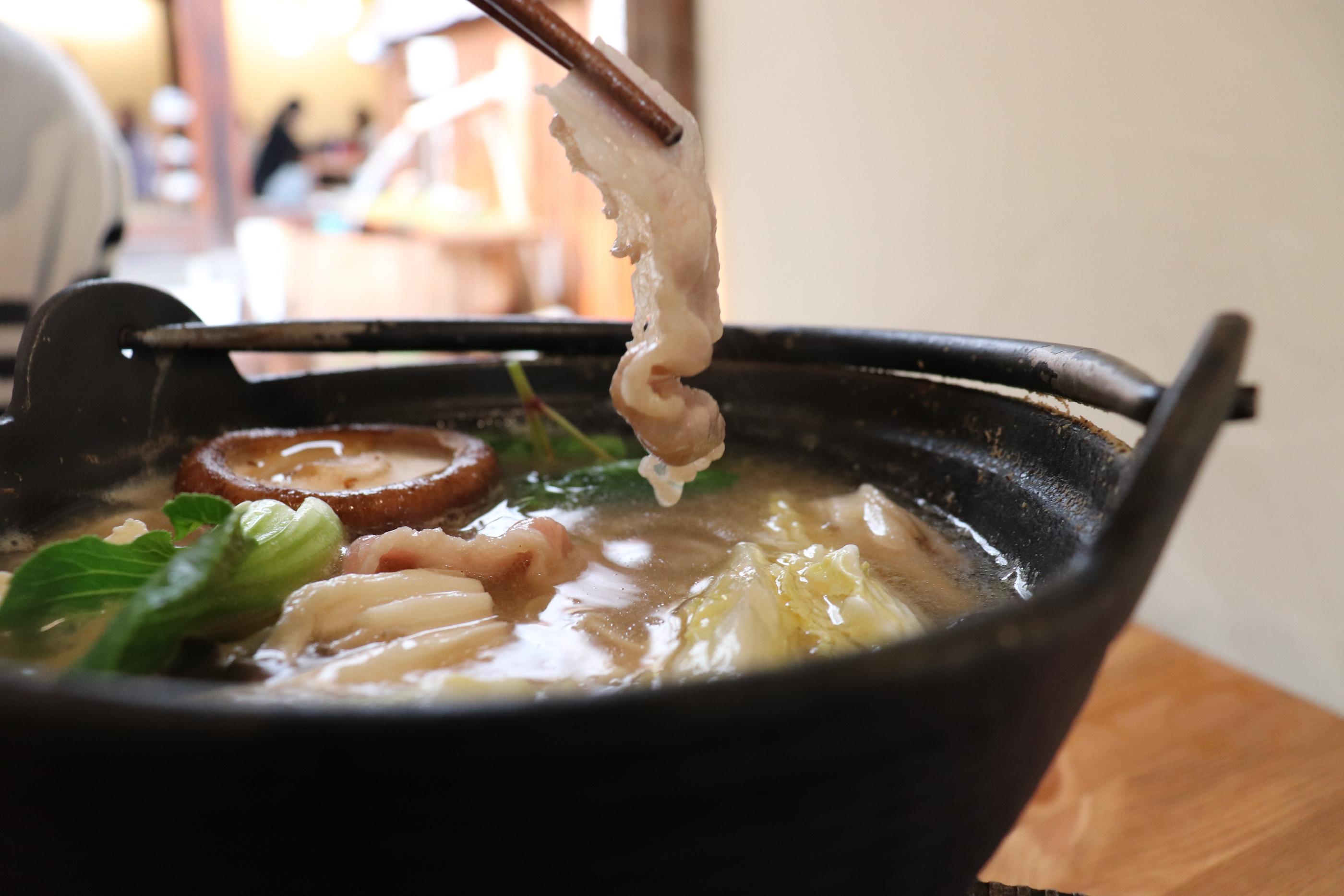 Oncheonjib | Ikseondong Amidst Ikseondong there lies a little Japan