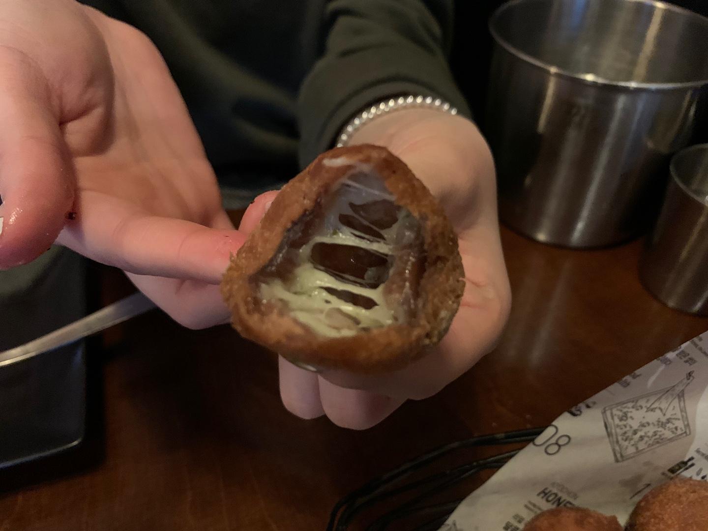 韓國必食炸雞店之一！喺弘大想食橋村炸雞應該點去？邊一款最好食？小編將會誠實作答！