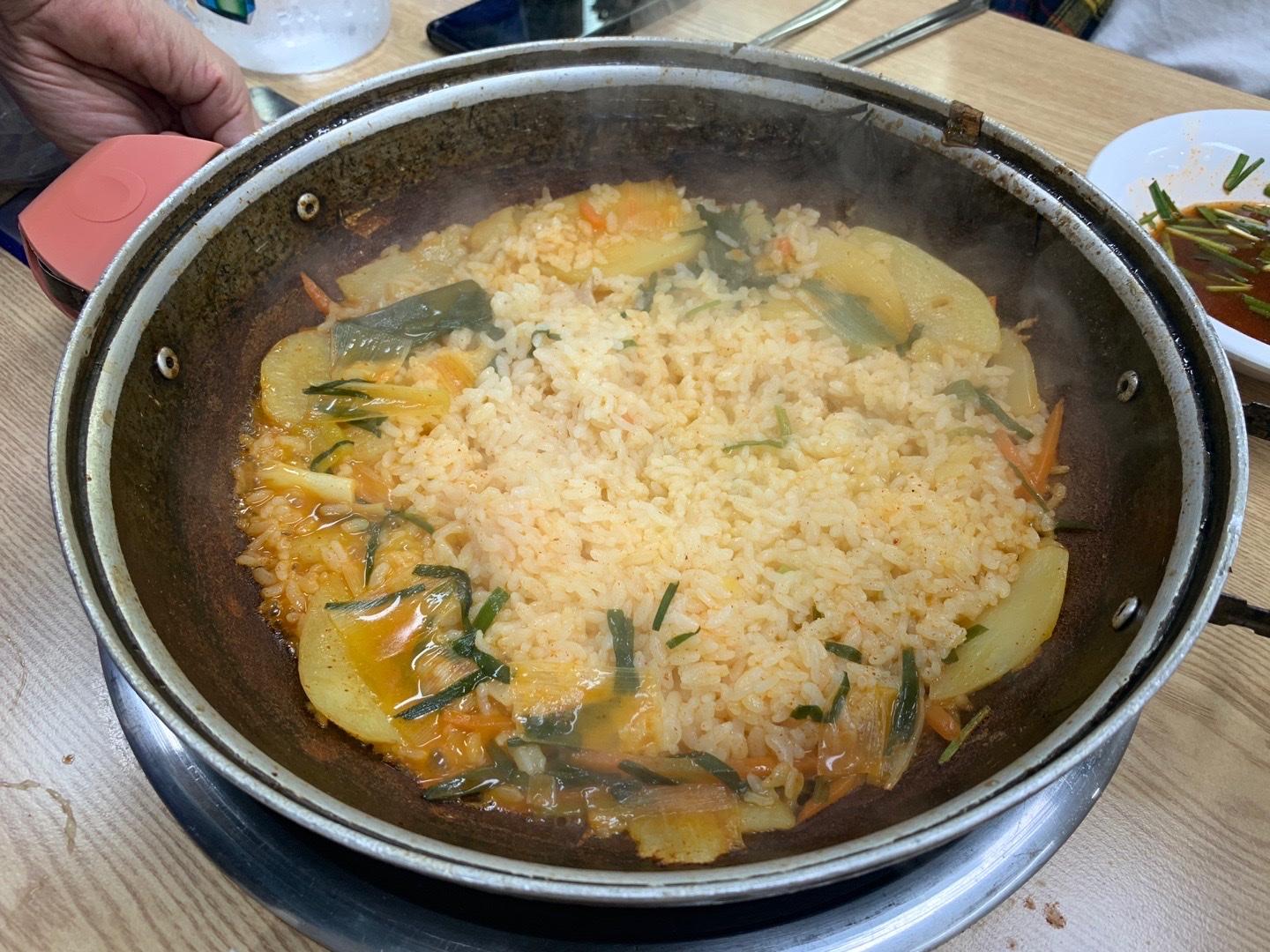 回基慶熙大正門美食店!食完一隻雞之後強推大家必點薯仔飯!