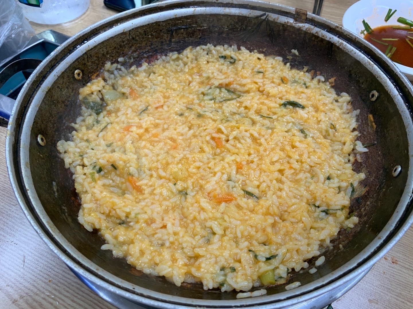 回基慶熙大正門美食店!食完一隻雞之後強推大家必點薯仔飯!