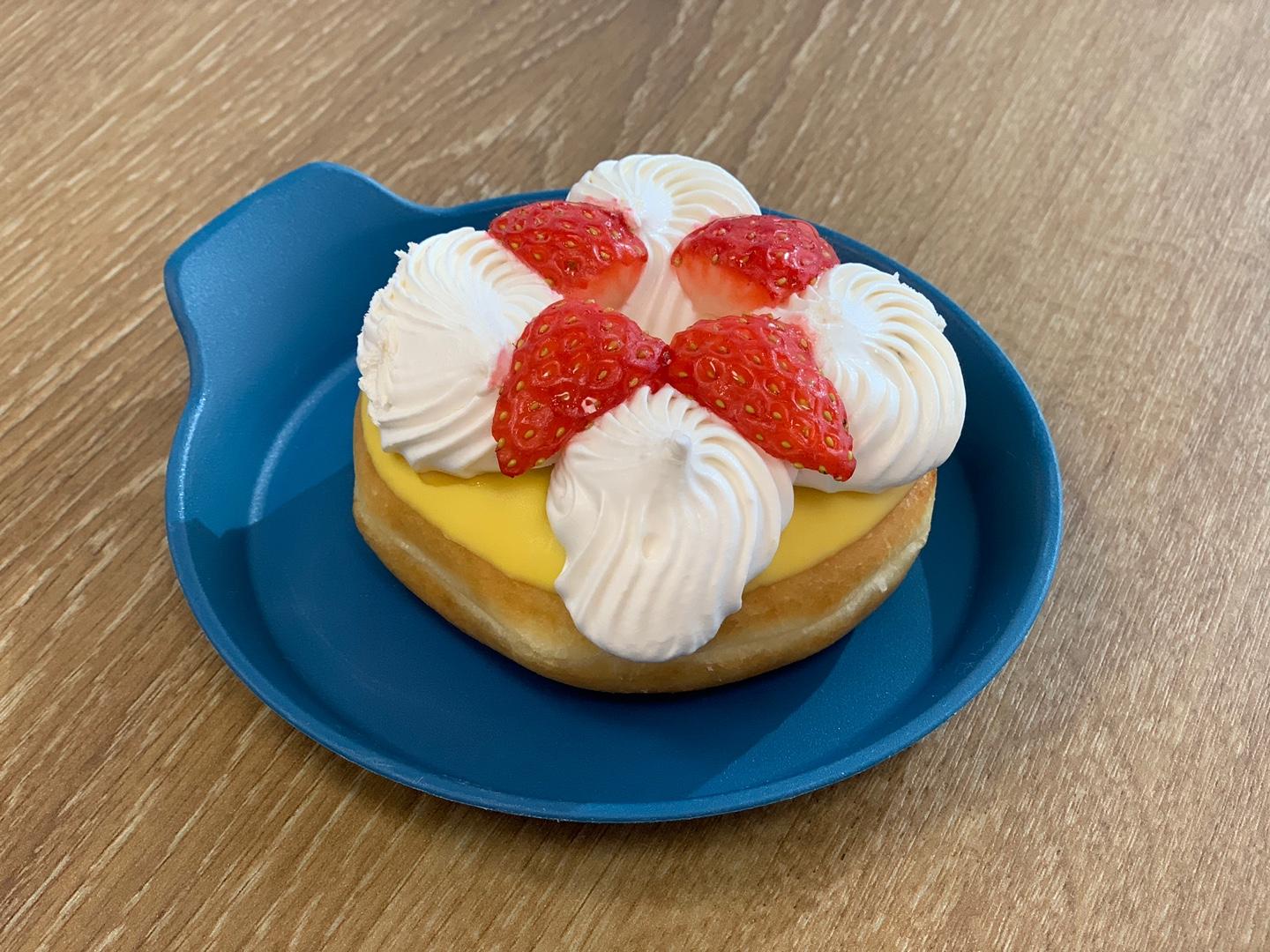 韓國Krispy Kreme新推出士多啤梨冬甩，小編第一身話比你知好唔好食！