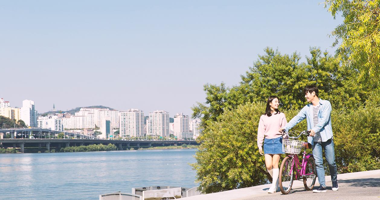 Công viên ở Hàn có gì thần kì mà cuối tuần ai ai cũng đến chơi thế? 