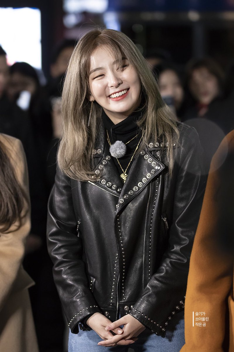 สีไหนจะมาสำหรับใบไม้ผลินี้? เทรนด์ใบไม้ผลิ 2025 ที่ทำแล้วคนเกาหลีต้องเหลียวหลังมองแน่นอน