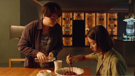 上流寄生族出現嘅浣熊炸醬麵正式面世！以後只買一碗就搞得掂！