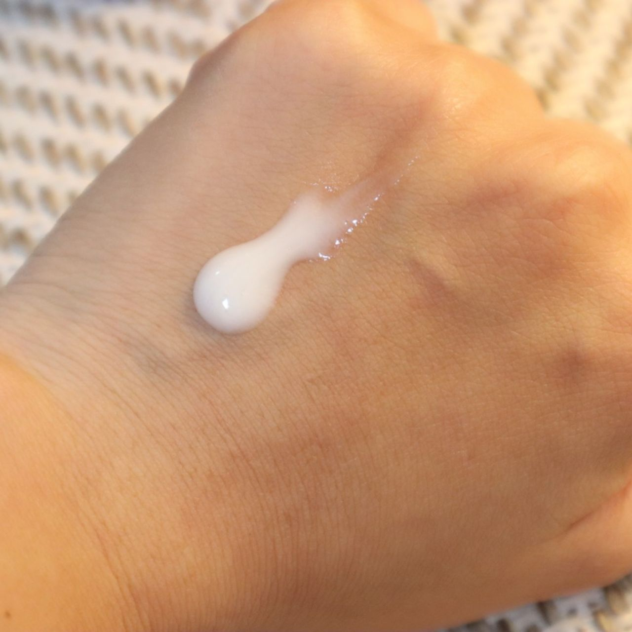 ผมพังพังพัง! ทั้งแห้งแตกปลายและลีบแบน AVEDA แบรนด์ดูแลเส้นผมขวัญใจสาวเกาหลีที่จะช่วยกู้ให้ผมพังกลับมาสวยกว่าเดิม