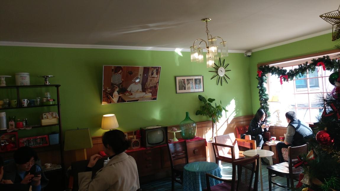 Hongdae Dinga Cake House | Turn your tea time dreams into a reality!