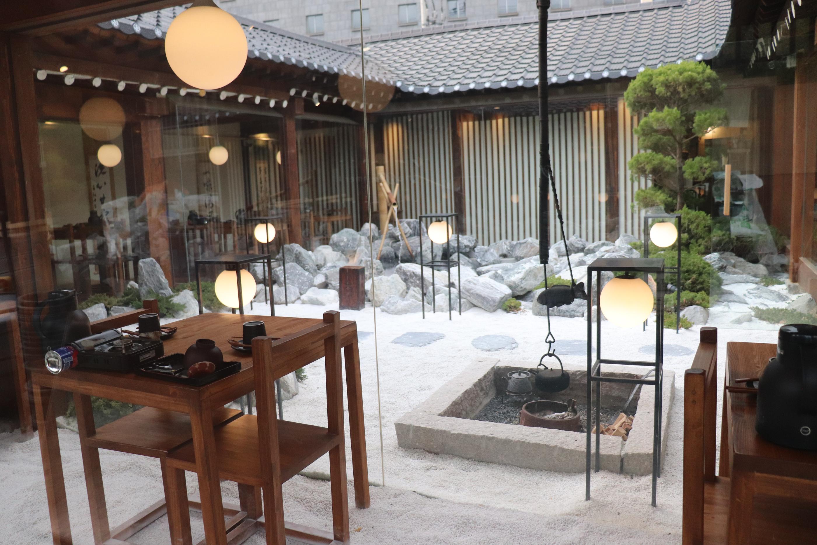 Oncheonjib | Ikseondong Amidst Ikseondong there lies a little Japan