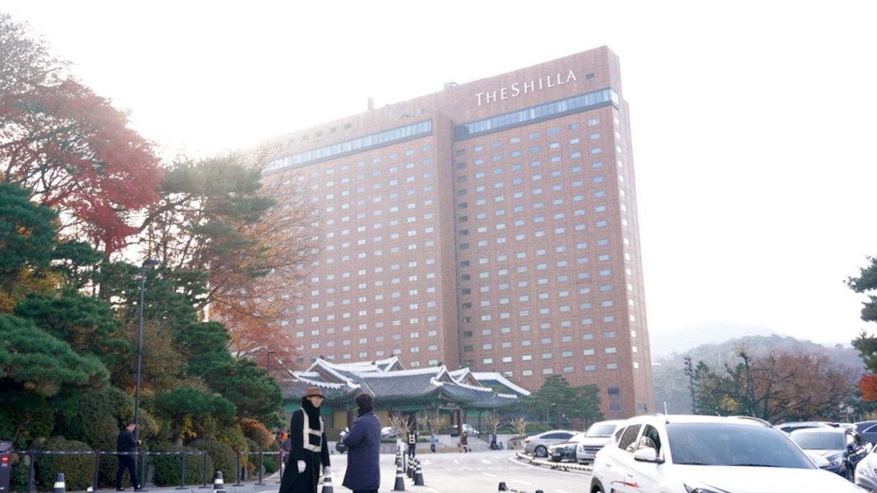 韓国の新羅ホテル、外観ショット、新型コロナウィルス感染者来訪のニュースに関連した画像