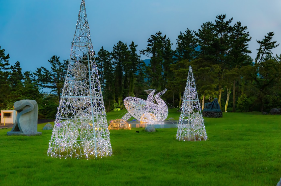 Forest Fantasia | Enjoy nightscape of Jeju in beutiful sculpture park