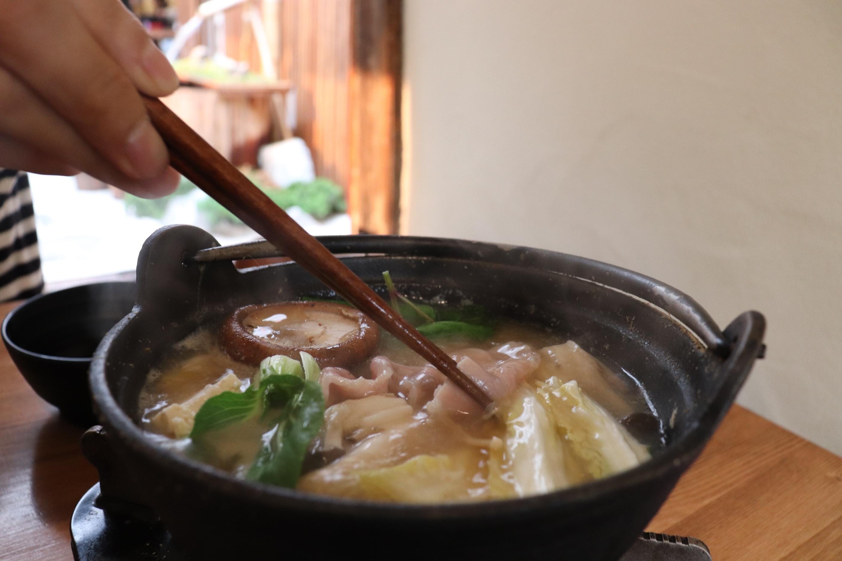 Oncheonjib | Ikseondong Amidst Ikseondong there lies a little Japan