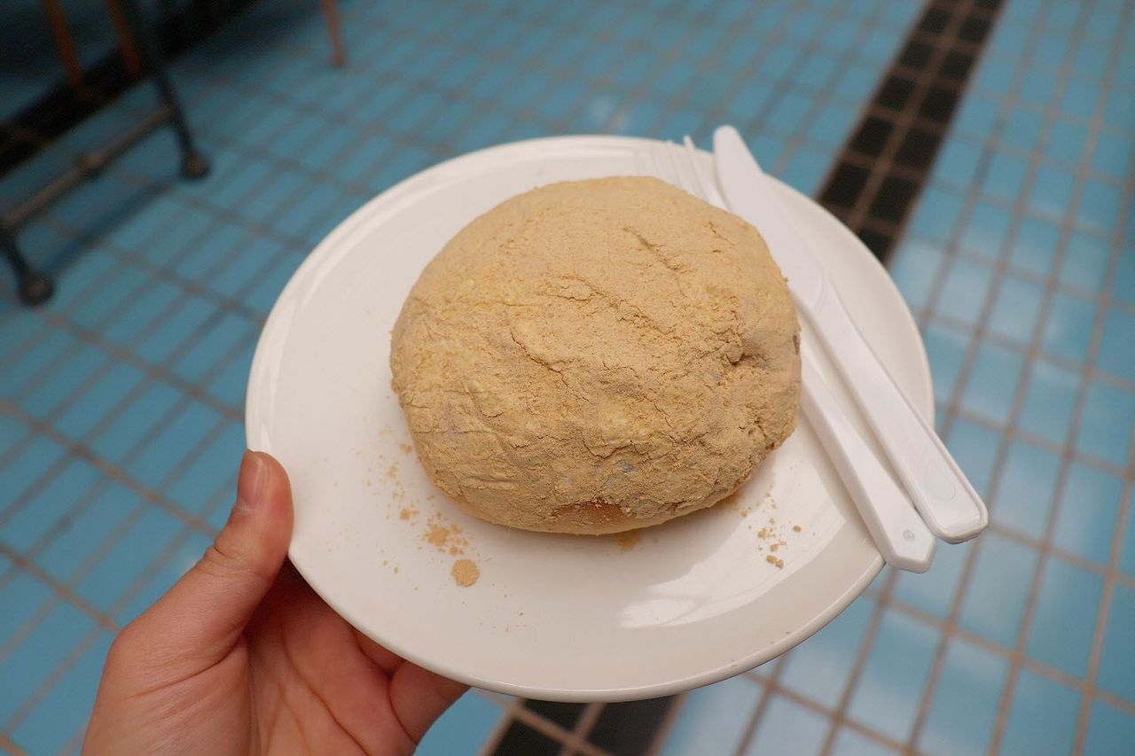 プサンカフェ、ナンポ洞カフェ、不思議なカフェ、韓国カフェ、プールカフェ、美味しいお店、おしゃれなカフェ、ジェムストーン、Gemstone、デザートカフェ