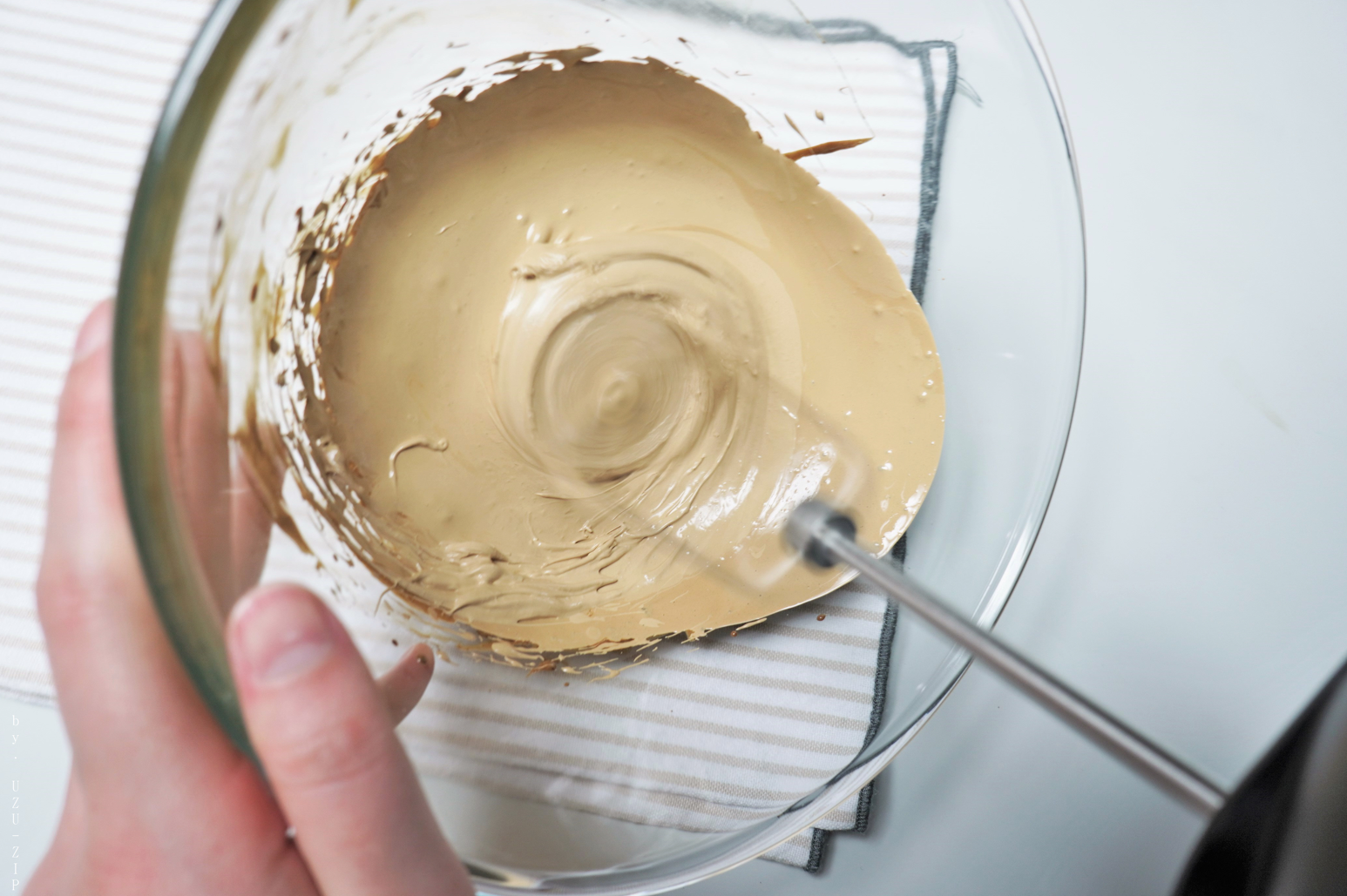 韓國SNS大熱，韓式焦糖泡沫咖啡，喺屋企整一杯話咁易！