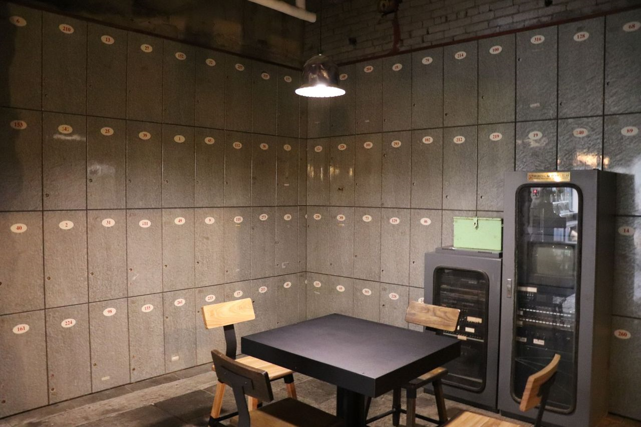 プサンカフェ、ナンポ洞カフェ、不思議なカフェ、韓国カフェ、プールカフェ、美味しいお店、おしゃれなカフェ、ジェムストーン、Gemstone、デザートカフェ