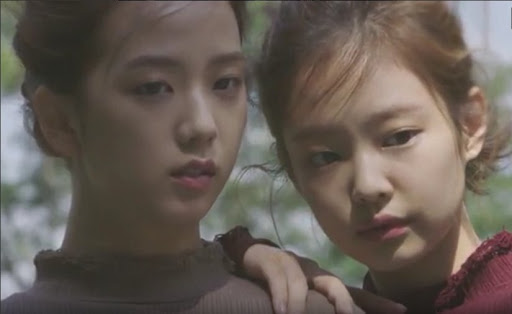 7 Childhood Photos of Celebrities Guess who this is?