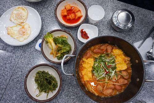 Bada Sikdang | ITAEWON, The best budae-jjigae in town loved by K-celebs!