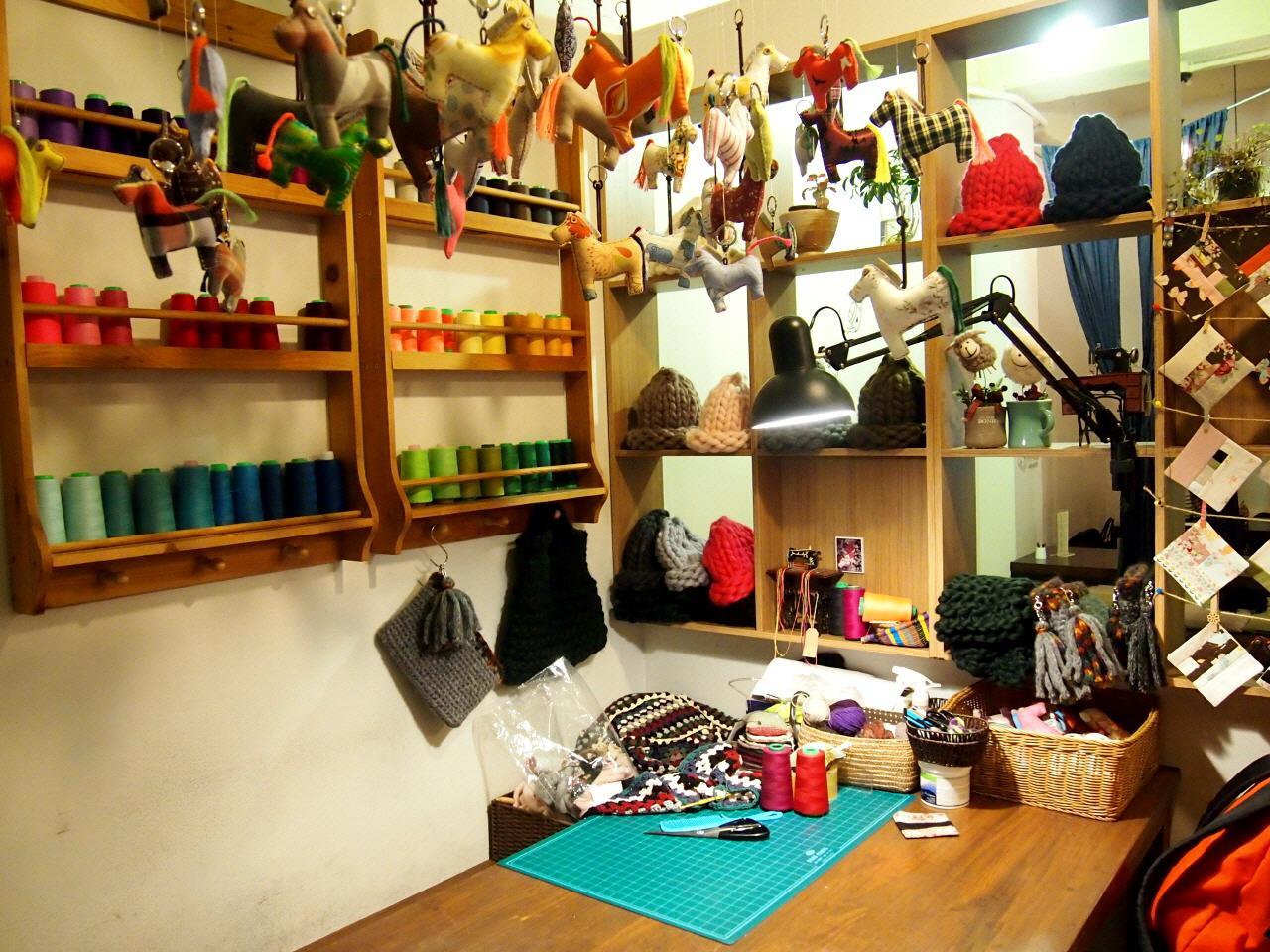 banong coffee shop image 1