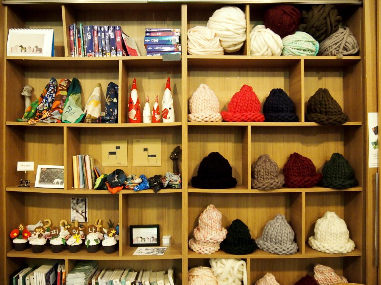 banong coffee shop image 2