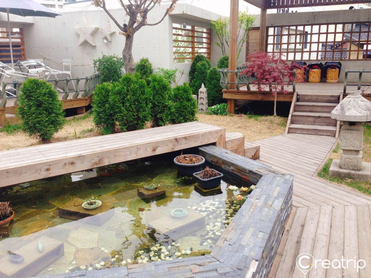 Secret garden image 3