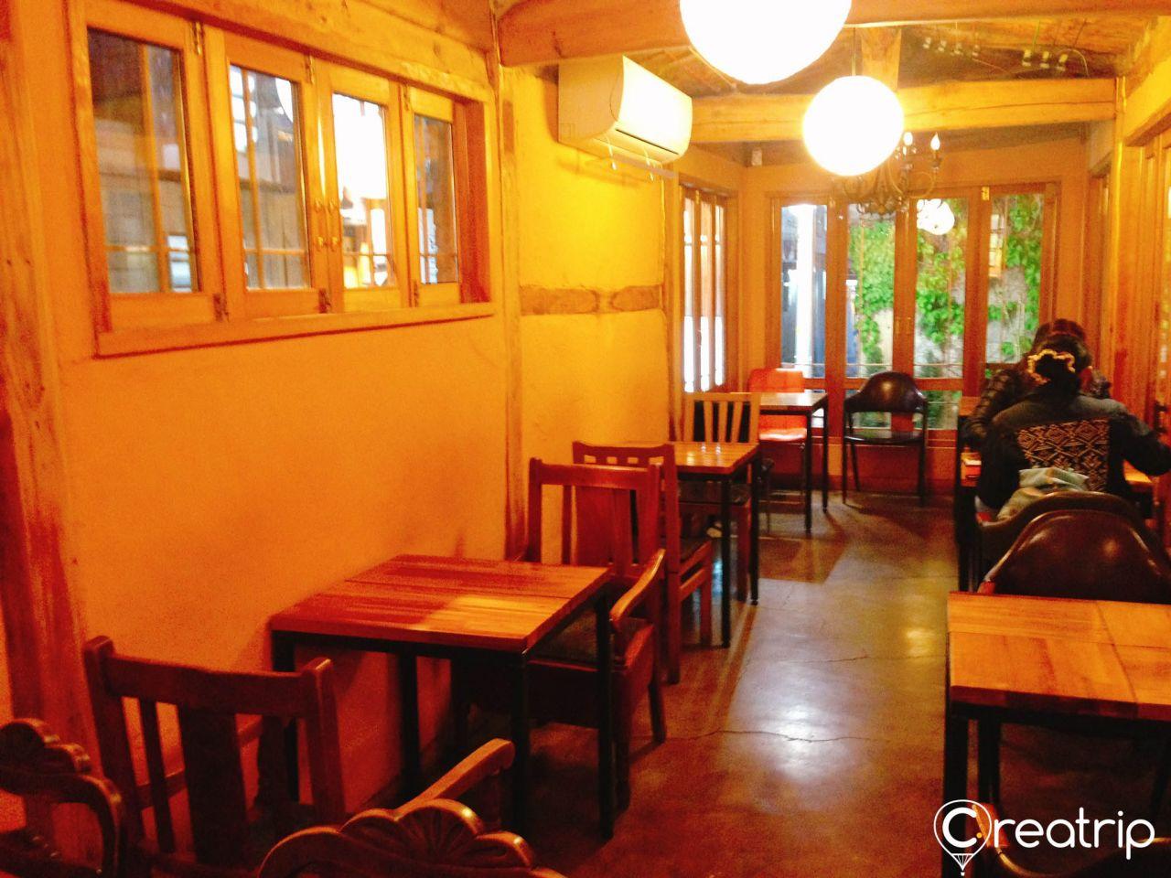 47th avenue tea house image 6