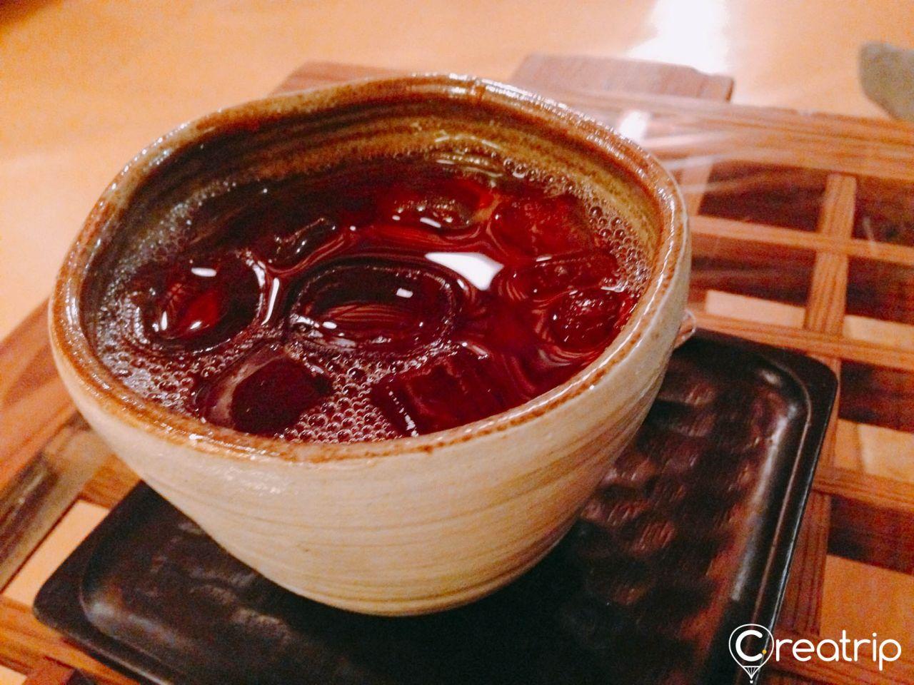 47th avenue tea house image 2