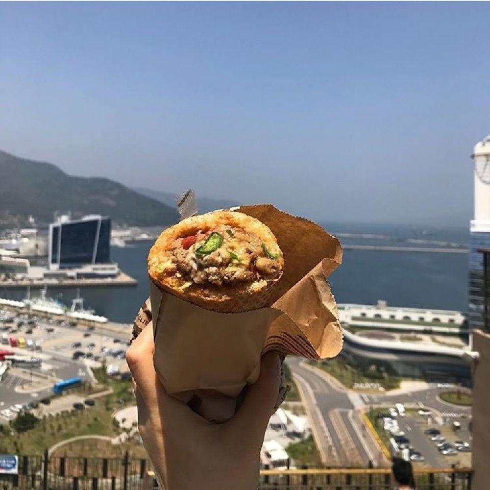 Jua sooyoung Hamburger di baguette image 1