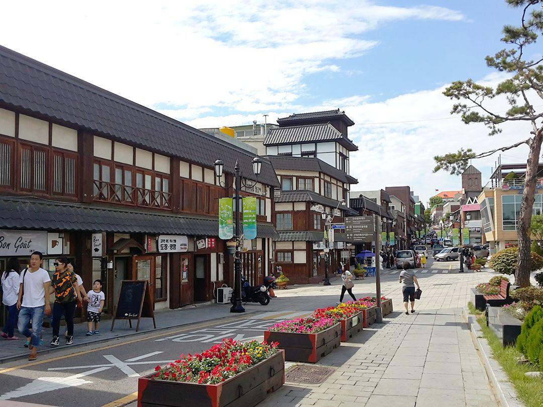 Studio foto hitam putih Woori image 2