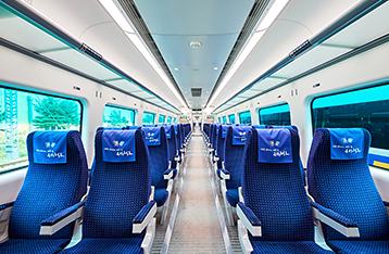 Blue train with traveling from Seoul Station to Incheon Airport on the AREX direct line.