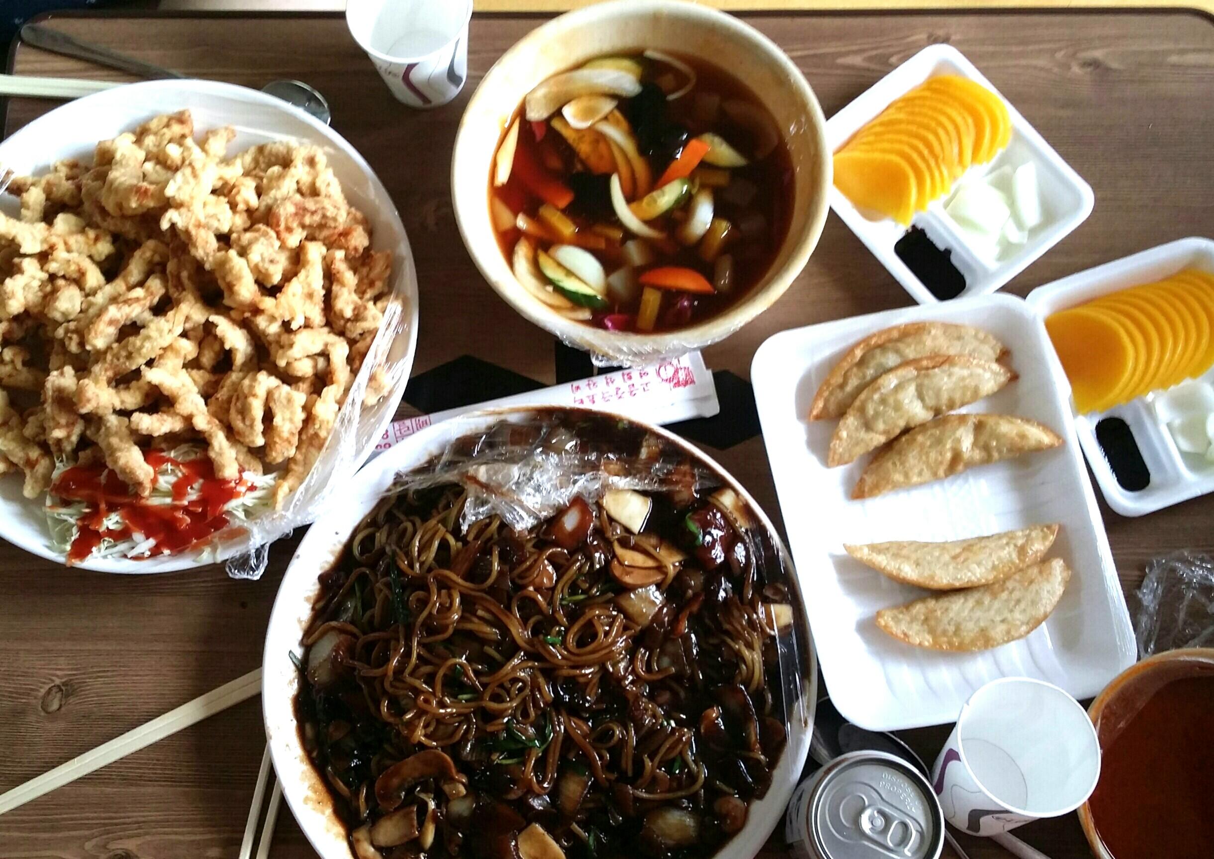 Delicious delivery of authentic Chinese cuisine with a bowl of comforting, staple food - savory 자장면.
