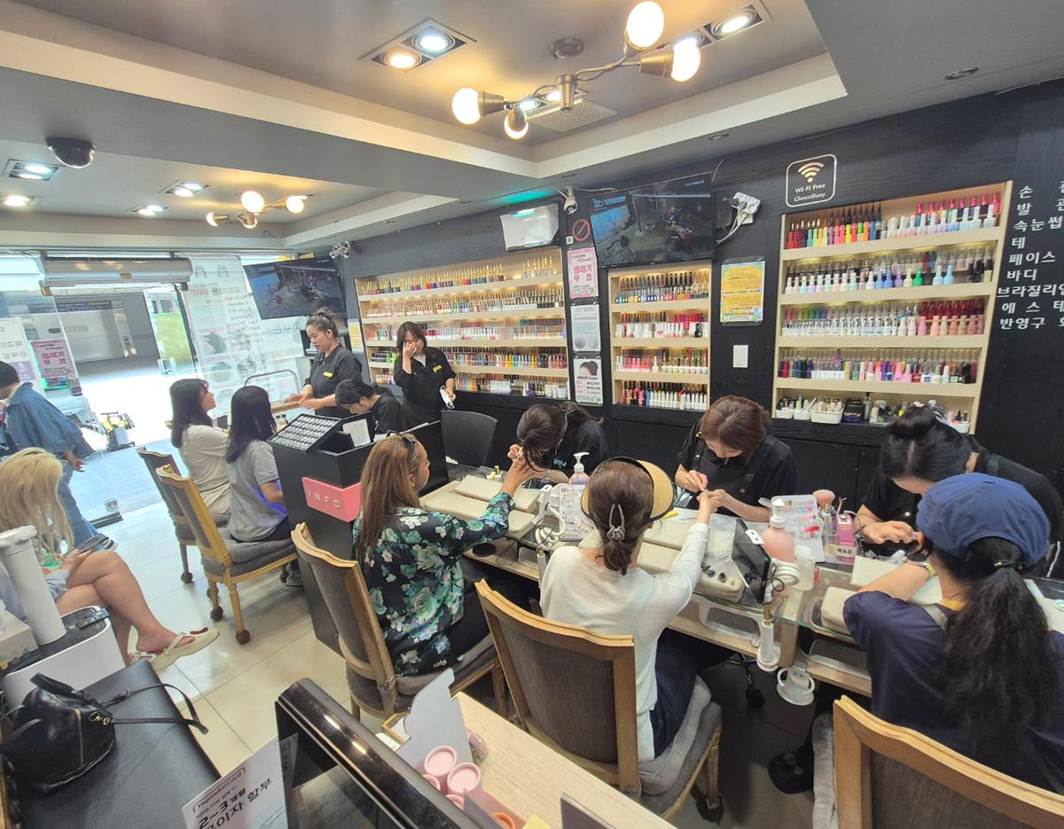 choco busy nail