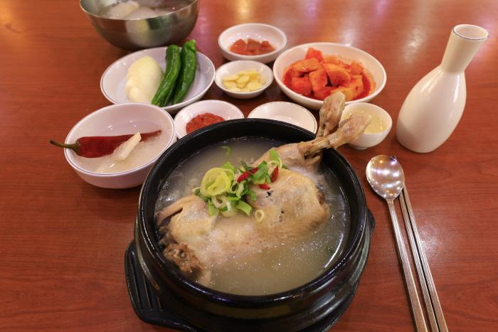 Royal Family Samgyetang image 3