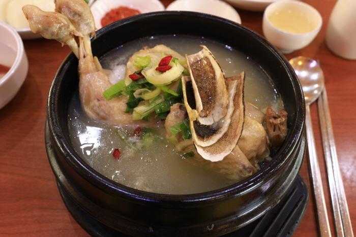 Royal Family Samgyetang image 4