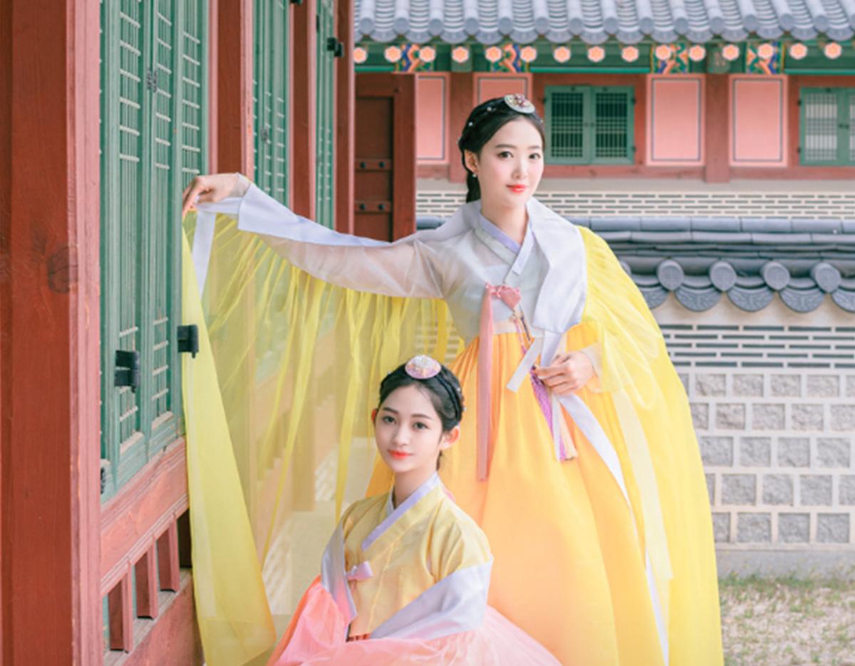 Hanboknam Traditional and Theme Hanbok Rental | Gyeongbokgung Seochon Branch-image