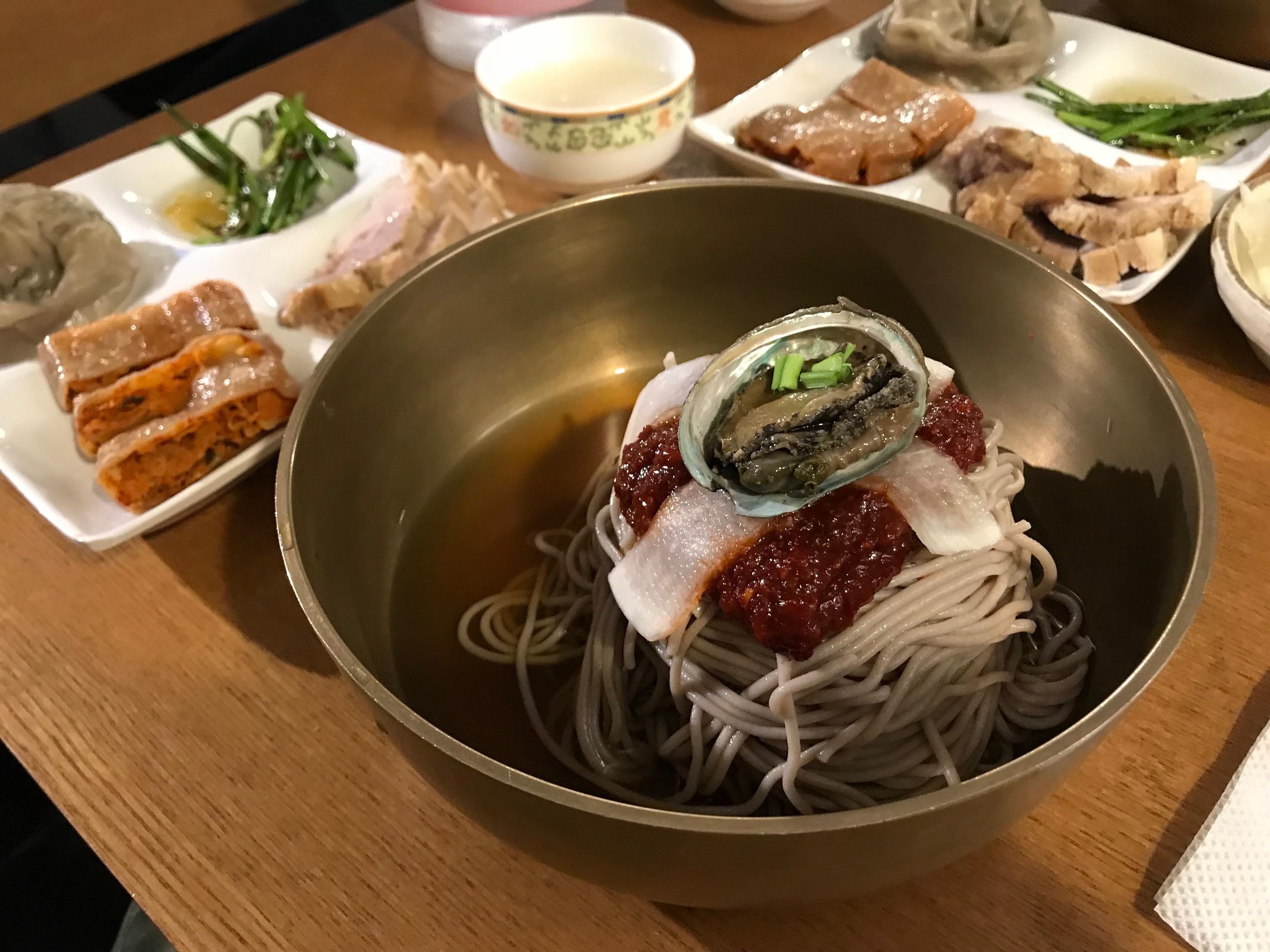 Jalppajin Maemil, Seochon Head Store (잘빠진메밀 서촌점) image 1