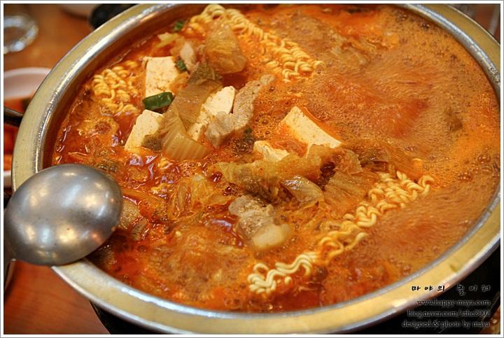 Jangdokdae Kimchi Jjigae, Myeongdong image 1