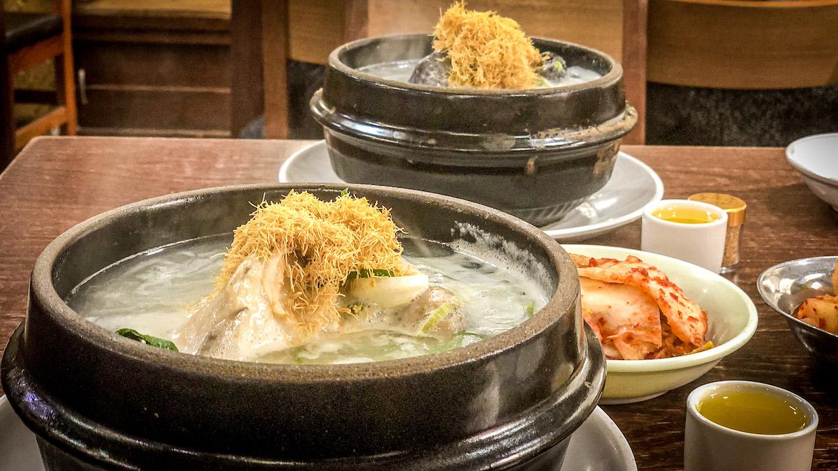 百濟蔘雞湯餐點