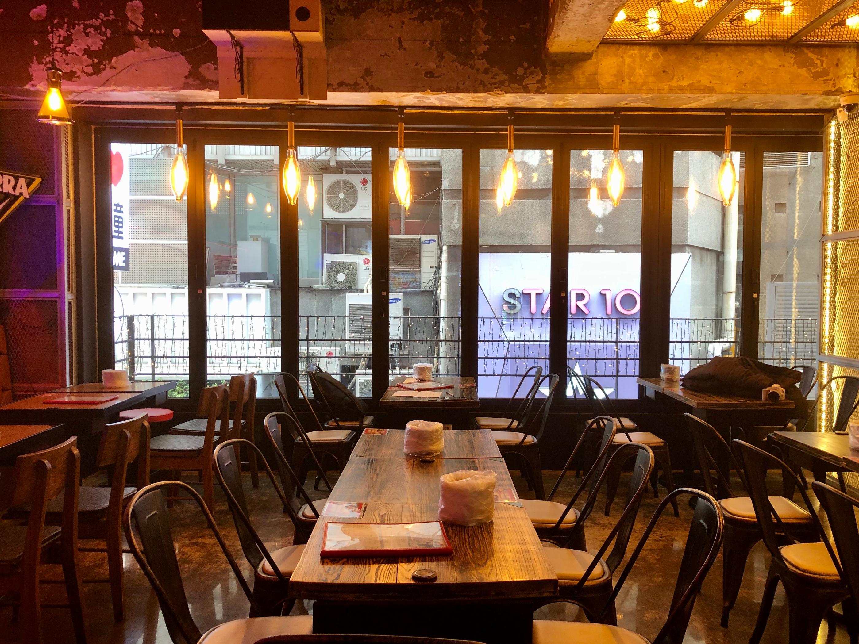 BBQ Chicken interior