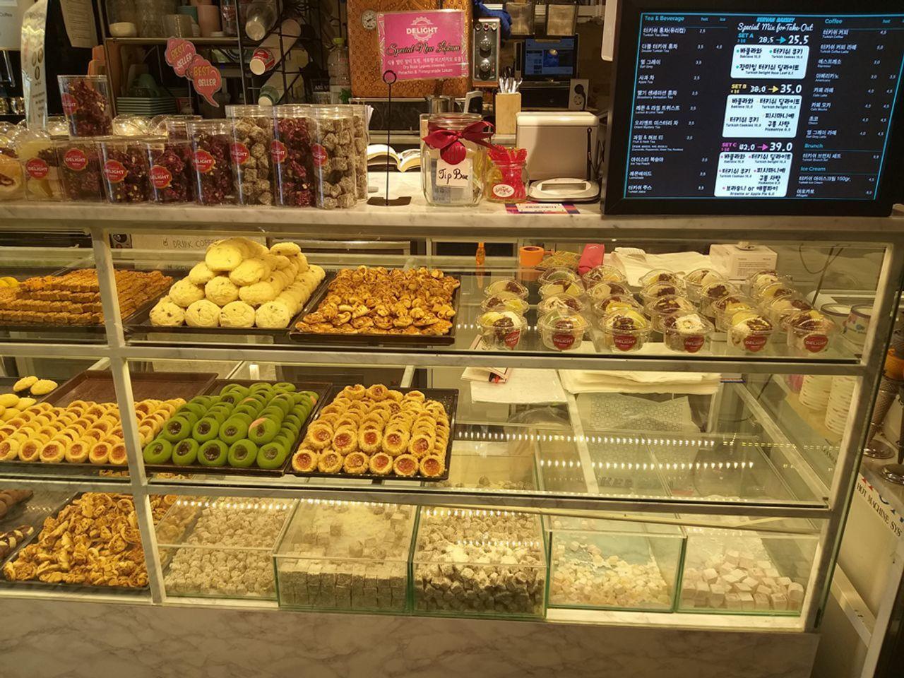 คาเฟ่ อิเทวอน | Kervan Bakery 3